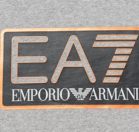 EA7 קפוצון לוגו בריבוע - M&A